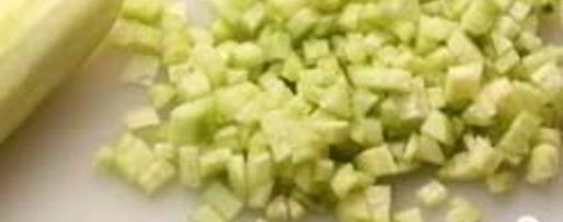 Шаг 4: окрошки на айране