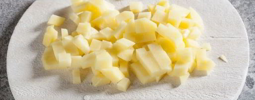 Шаг 2: окрошки на квасе с полукопченой колбасой