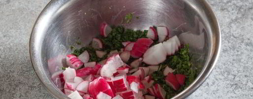 Шаг 6: окрошки на квасе с полукопченой колбасой