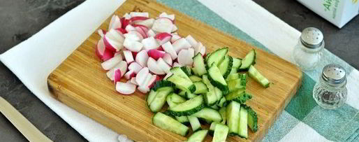 Шаг 3: окрошки с колбасой на айране