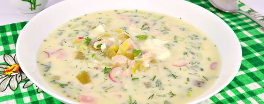 Шаг 5: окрошки с курицей и маринованными огурцами