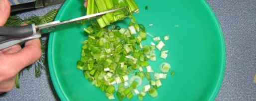 Шаг 15: окрошки с майонезом