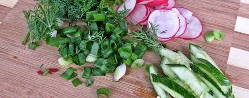 Шаг 1: окрошки с салями на йогурте