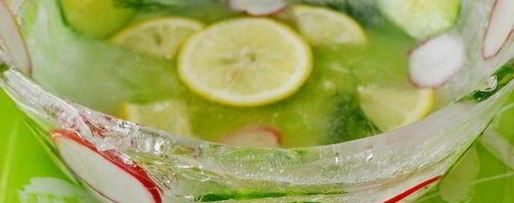 Шаг 2: окрошки сборной мясной в ледяной чаше