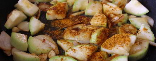 Шаг 2: куриного супа с овощами и мелкой пастой