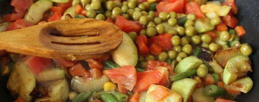 Шаг 5: куриного супа с овощами и мелкой пастой