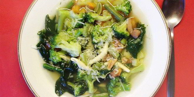 Рецепт минестроне с брокколи и шпинатом