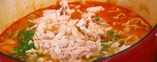 Шаг 13: овощного супа с курицей и яичной лапшой