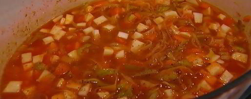 Шаг 9: овощного супа с курицей и яичной лапшой