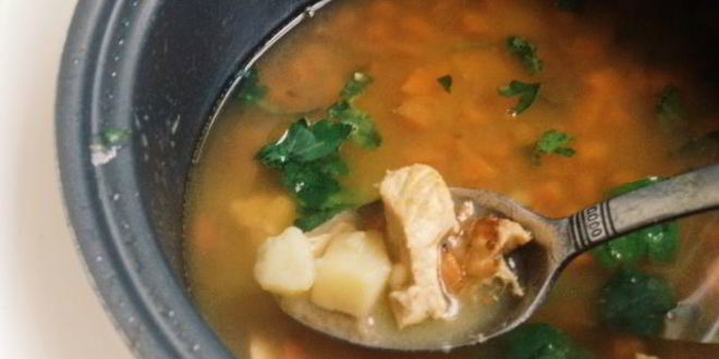 Рецепт овощного супа с курицей в мультиварке