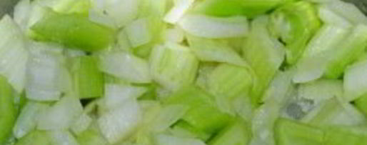 Шаг 1: овощного супа с сельдереем