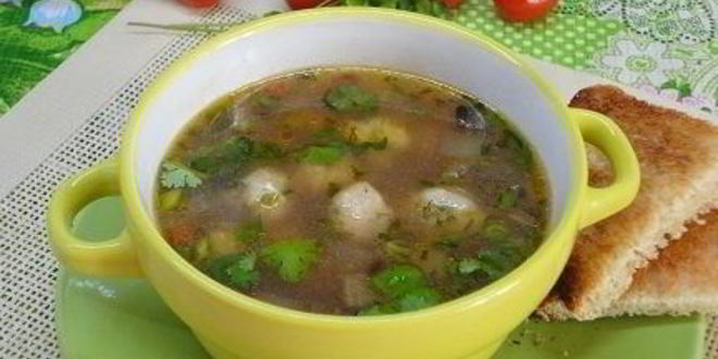 Рецепт овощного супа с сырными шариками