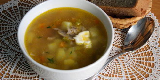 Рецепт перлового супа с солеными помидорами