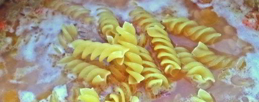 Шаг 5: чечевичной похлебки с фузилли