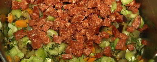 Шаг 6: чечевичной похлебки с овощами и пепперони