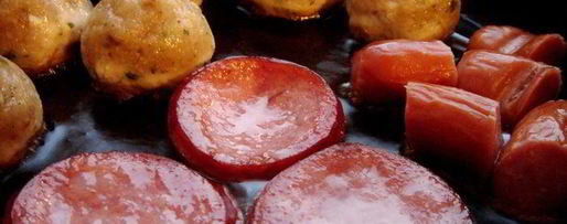 Шаг 2: густой тыквенной похлебки с чечевицей, тефтелями и копчеными колбасками