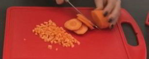 Шаг 2: домашнего рассольника с перловой крупой