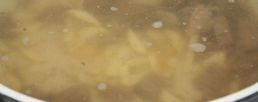 Шаг 1: необычного рассольника с пшеничной крупой