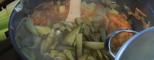 Шаг 3: рассольника с фрикадельками из индейки