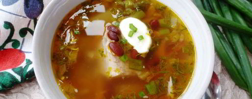 Шаг 10: рассольника с консервированной фасолью и солеными помидорами