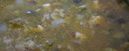 Шаг 6: рассольника с маслятами и ветчиной