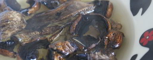 Шаг 1: рассольника с сушеными грибами