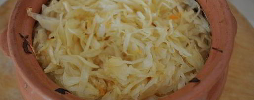 Шаг 3: кислых щей с утиными потрошками и черносливом