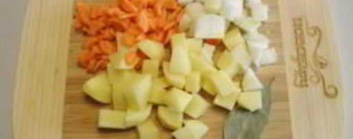 Шаг 1: щей из щавеля и крапивы