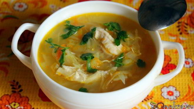 Рецепт Щей из свежей и квашеной капусты на курином бульоне