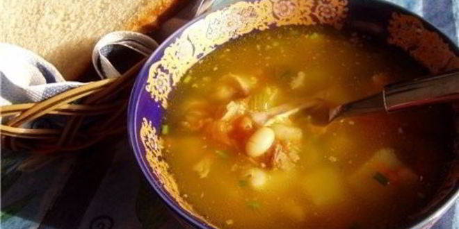 Рецепт щей из ячневой крупы, тушеной капусты и фасоли со свининой