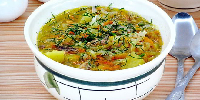 Рецепт щей с рыбными консервами