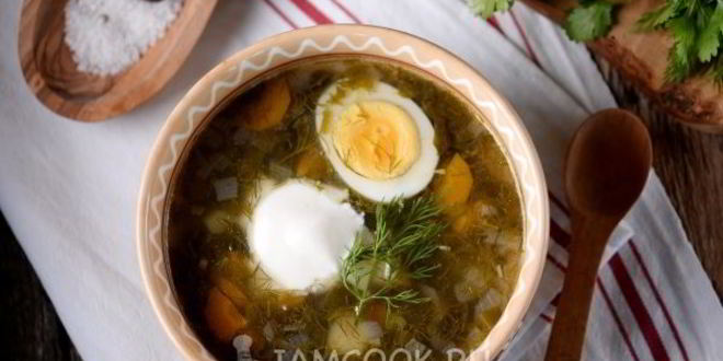 Рецепт зеленых щей со щавелем и яйцом