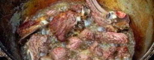 Шаг 1: шурпы из баранины в казане