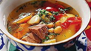 Рецепт Шурпы из свинины на костре