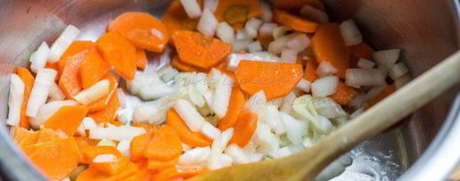 Шаг 5: супа с фаршированными перцам дулма-шурпа