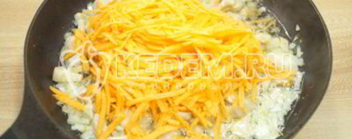 Шаг 2: грибной солянки в горшочке