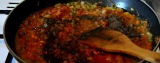 Шаг 3: рыбной солянки с крабовыми палочками