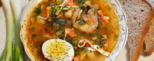 Шаг 6: рыбной солянки с крабовыми палочками