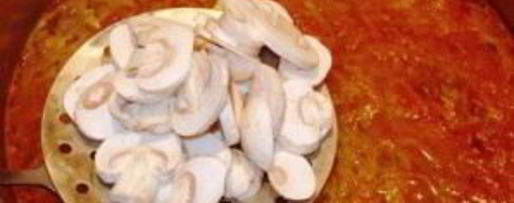 Шаг 7: солянки грибной сборной