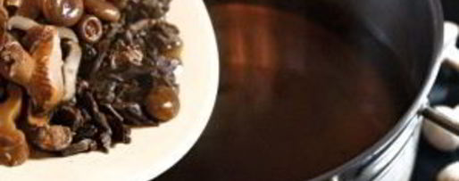 Шаг 2: солянки из квашеной капусты с грибами