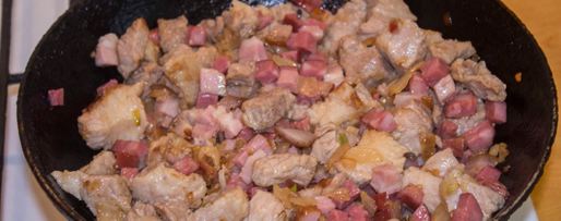 Шаг 8: солянки из квашеной капусты с мясом