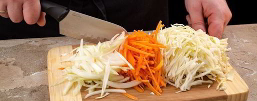 Шаг 1: солянки с капустой по-домашнему