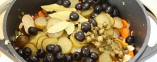 Шаг 3: солянки с копченой колбасой