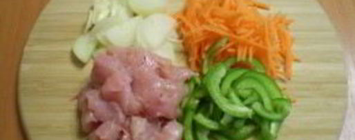 Шаг 2: солянки с курицей и капустой