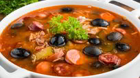 Рецепт Солянки сборной мясной