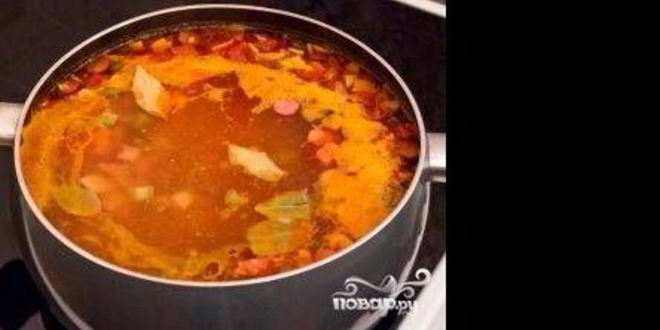 Рецепт супа-солянки с сосисками