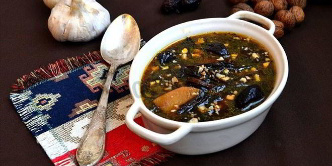 Рецепт супа из авелука с орехами и черносливом