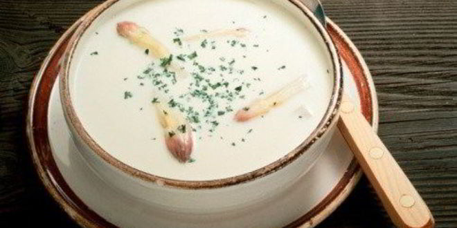 Рецепт супа из запеченой спаржи с весенней гремолатой