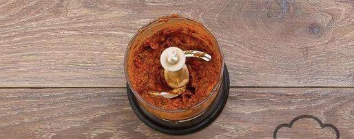 Шаг 5: харчо с классическом соусом ткемали и бараниной