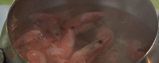 Шаг 2: фасолевого супа-пюре с креветками